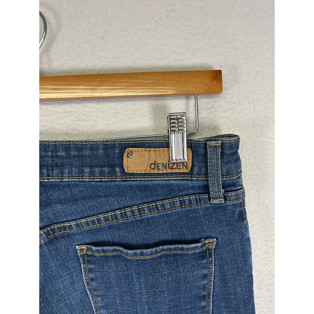 Classic Casual Denizen Levi's Women 10M Blue Straight Leg Mid Rise Stretch Jeans - Picture 4 of 12